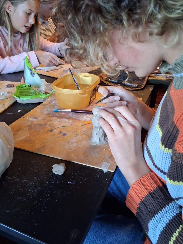 Arts and crafts class